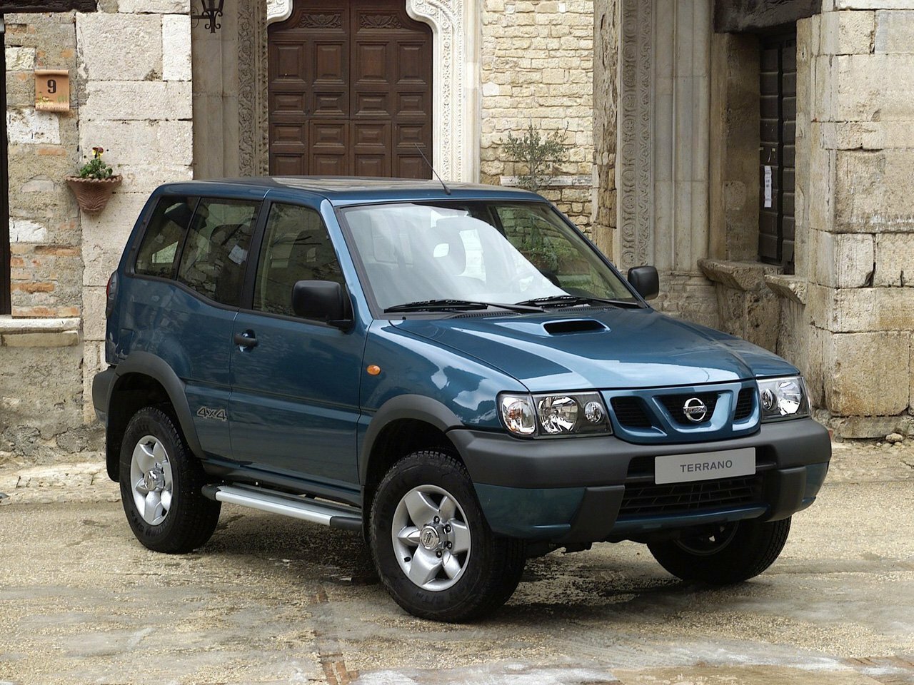 Nissan Terrano II (1993-2006) - Внедорожник 3 дв.