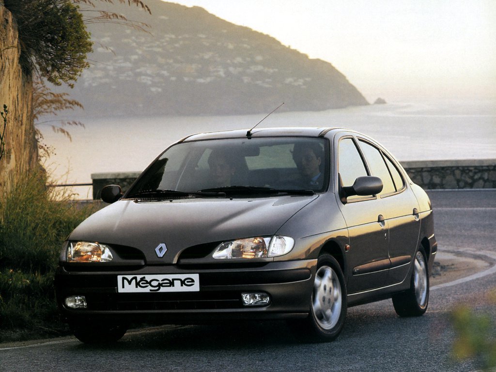 Renault Megane I (1995-2003) - Седан