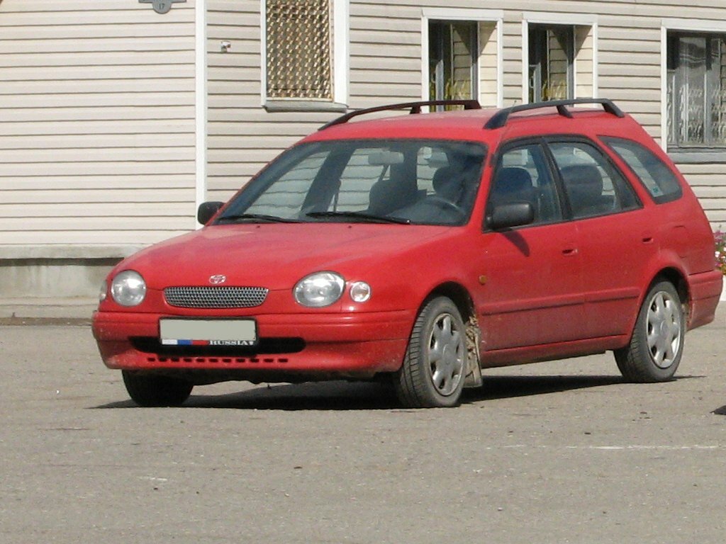 Toyota Corolla VIII (1995-2002) - Универсал 5 дв.