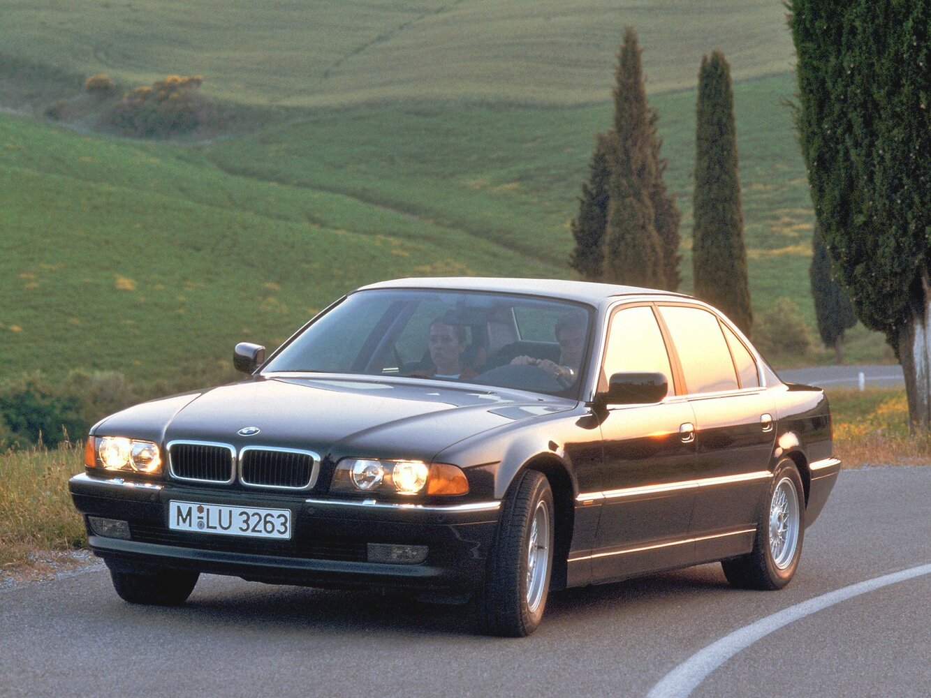 BMW 7 серии III (1994-2001) - Седан