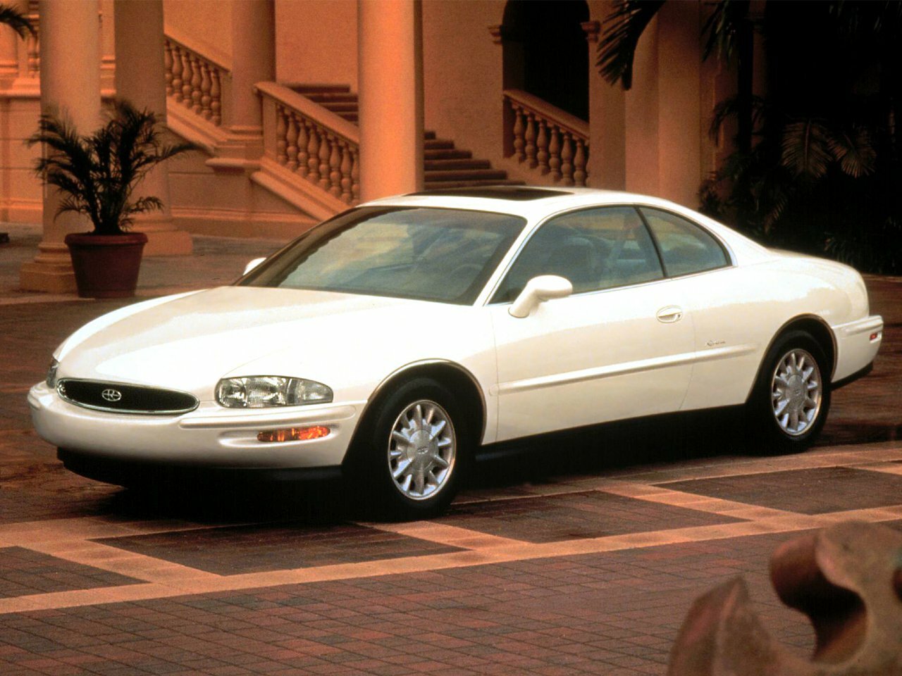 Buick Riviera VIII (1994-1999) - Купе