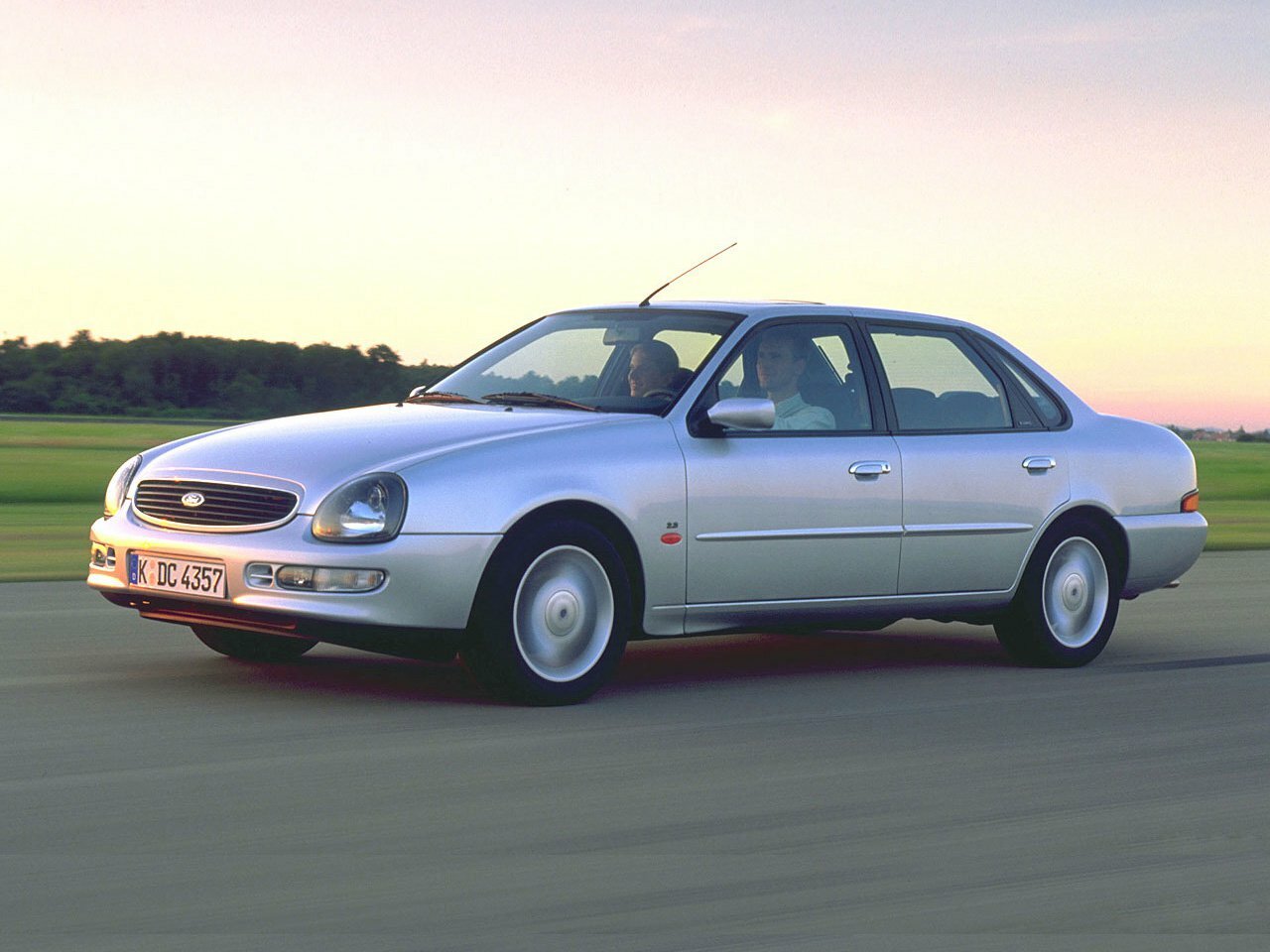 Ford Scorpio II (1994-1998) - Седан