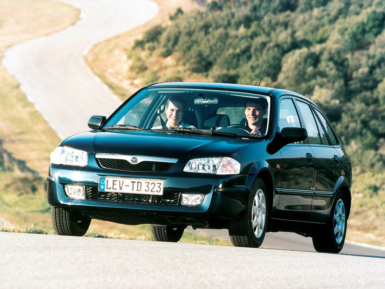 Mazda 323 VI (1998-2003) - Хэтчбек 5 дв.