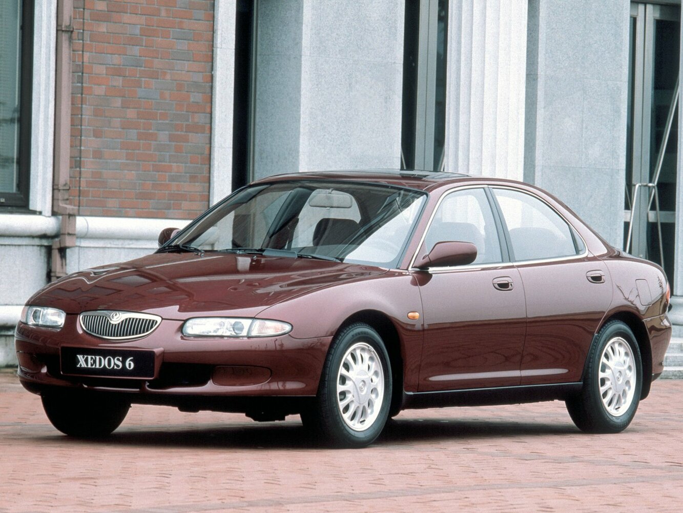 Mazda Xedos 6 I (1992-2000) - Седан