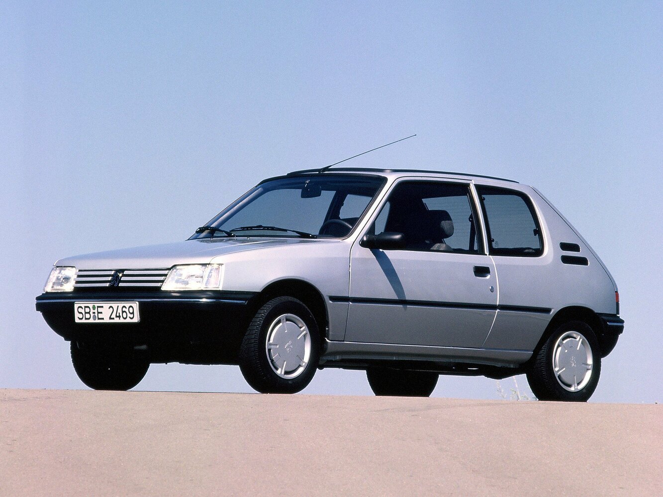 Peugeot 205 I (1983-1998) - Хэтчбек 3 дв.