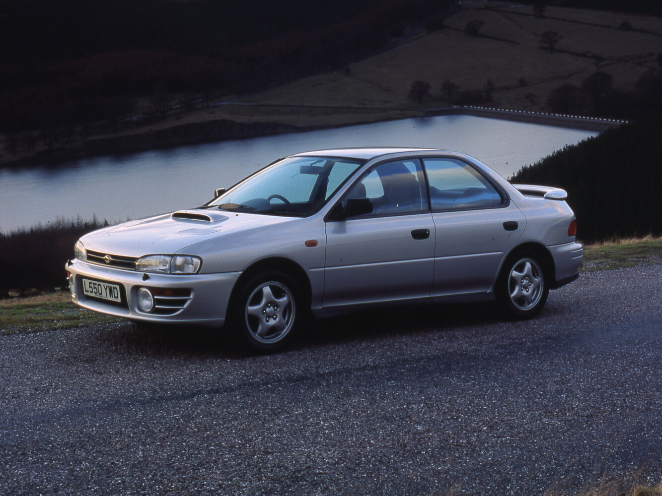 Subaru Impreza I (1992-2000) - Седан