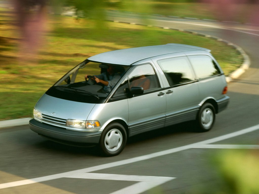Toyota Previa I (1990-2000) - Минивэн