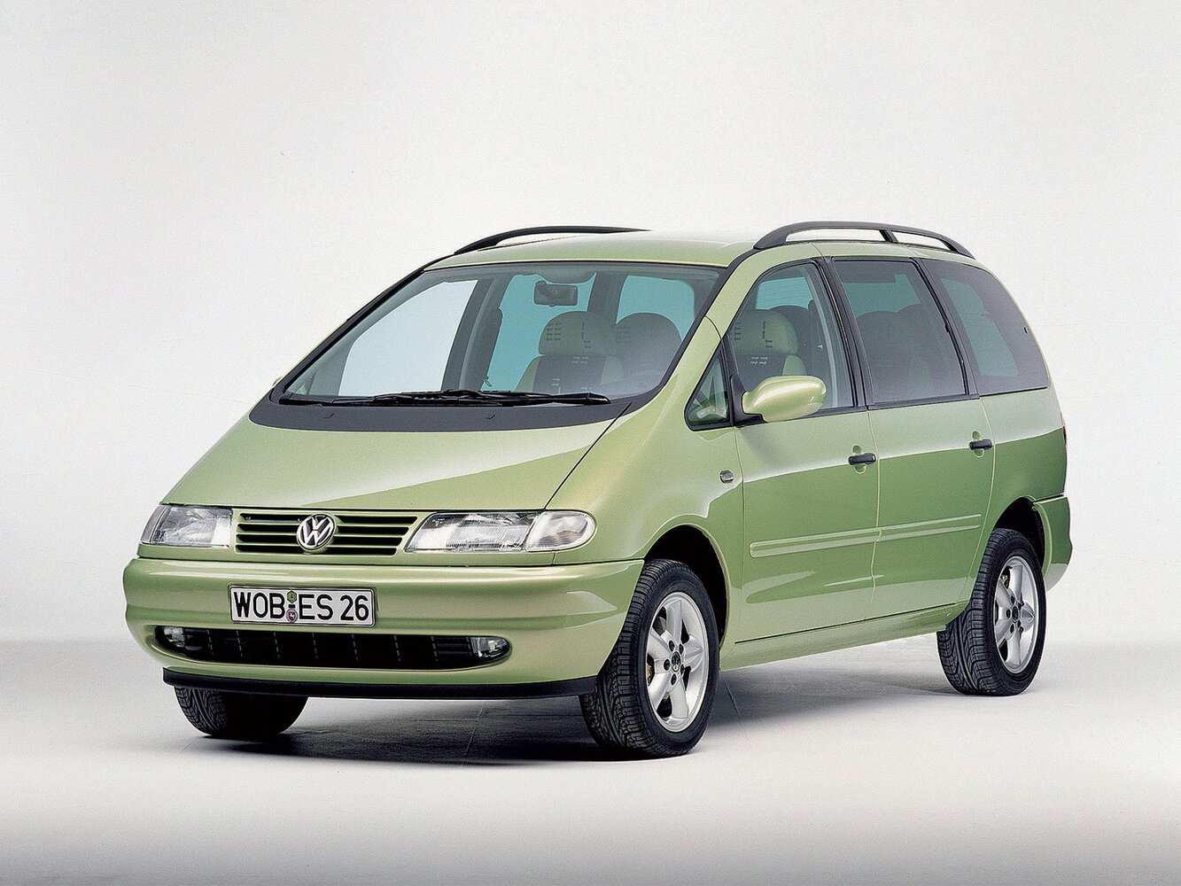 Volkswagen Sharan I (1995-2010) - Минивэн