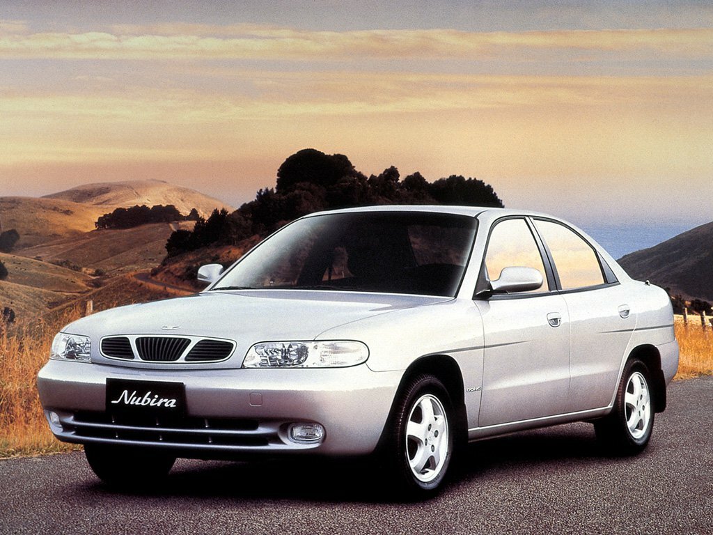 Daewoo Nubira I (1997-2000) - Седан