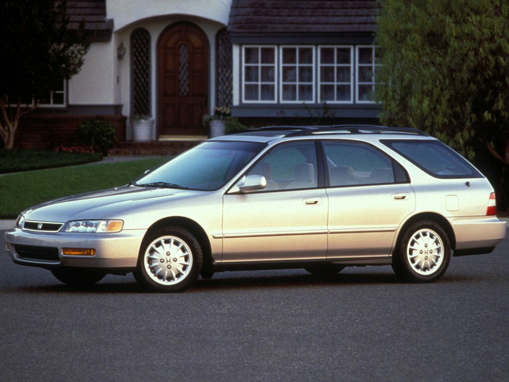 Honda Accord V (1993-1998) - Универсал 5 дв.