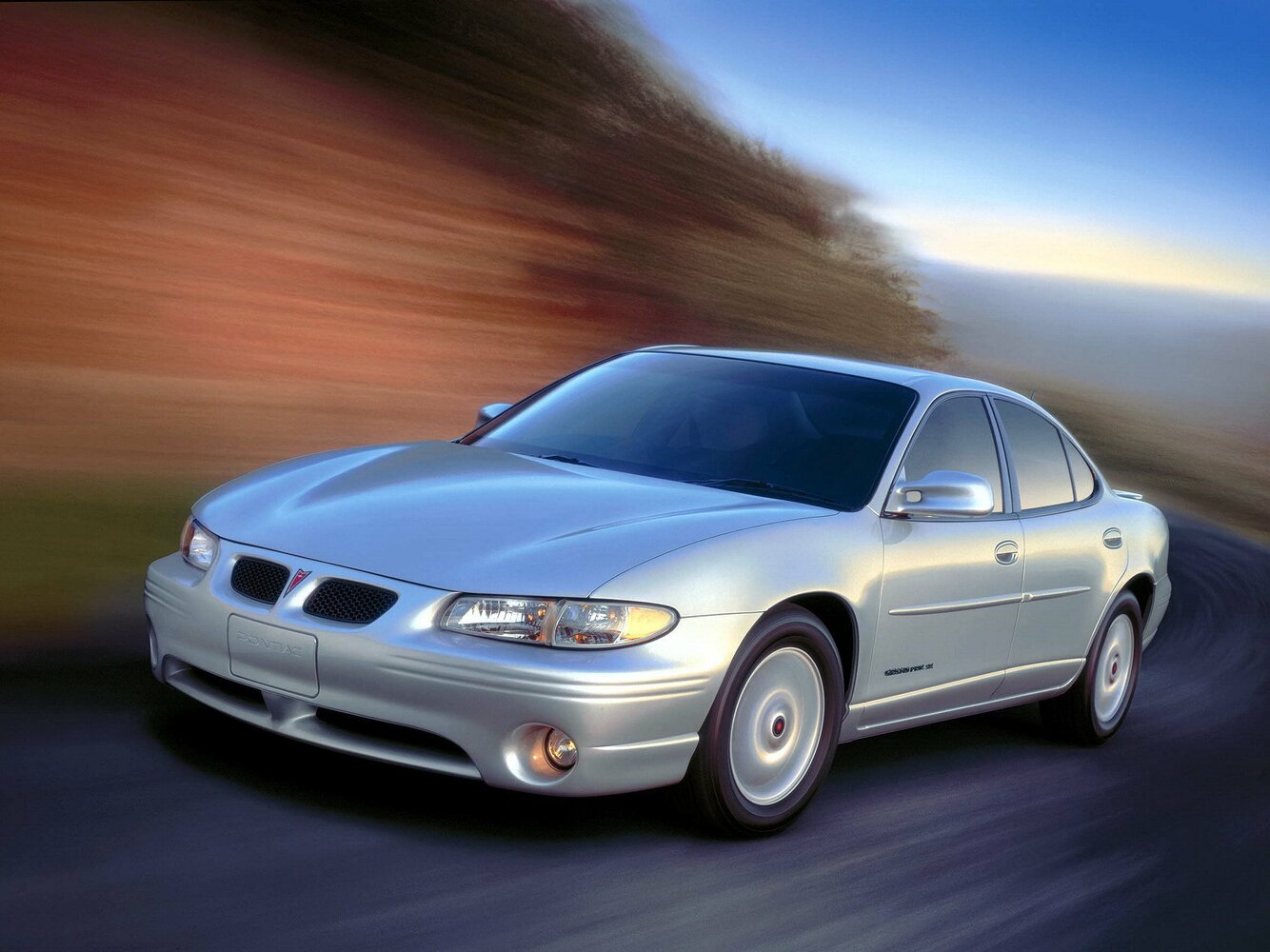 Pontiac Grand Prix VI (1996-2003) - Седан