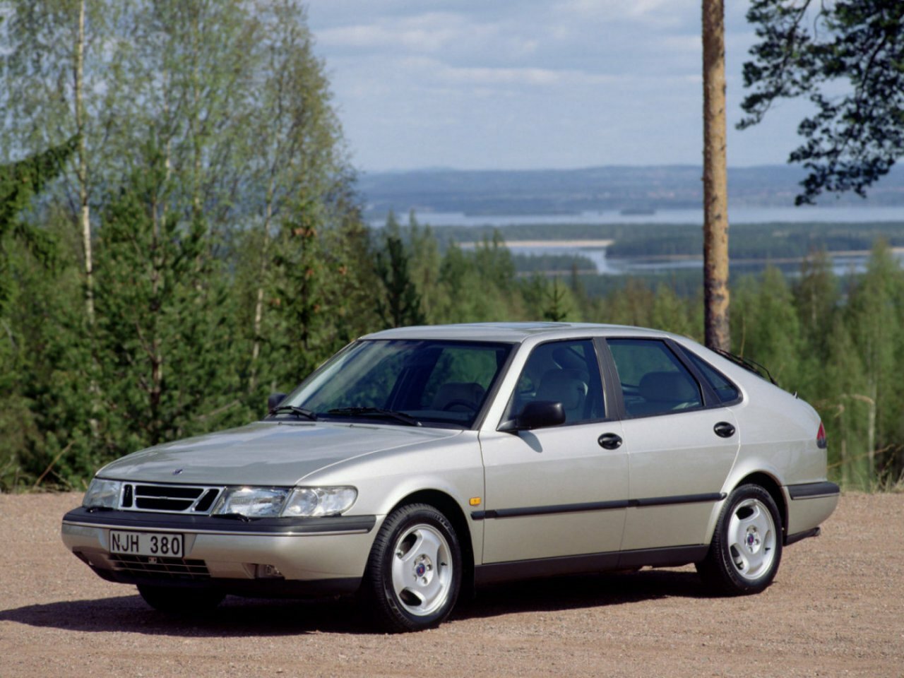 Saab 900 II (1993-1998) - Лифтбек