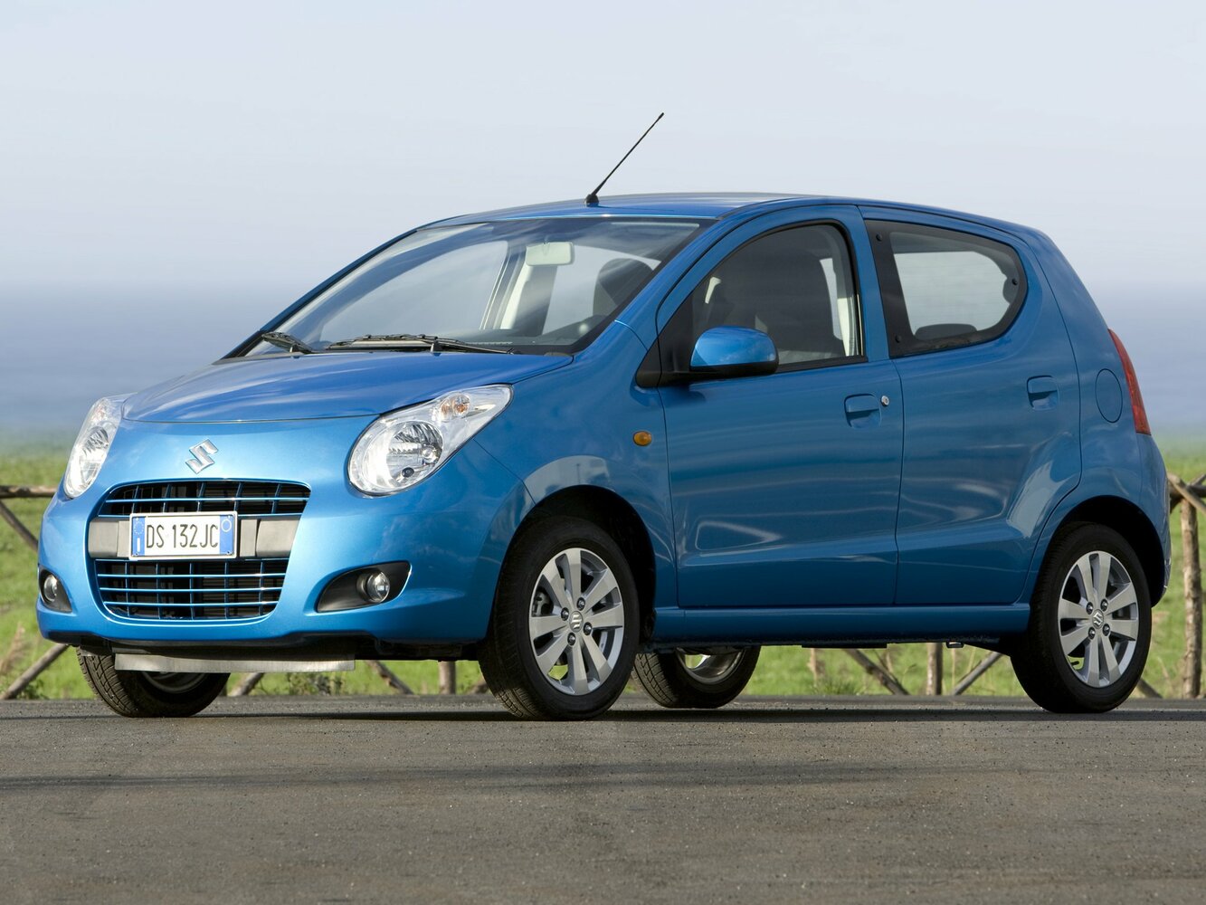 Suzuki Alto VII (2009-2014) - Хэтчбек 5 дв.