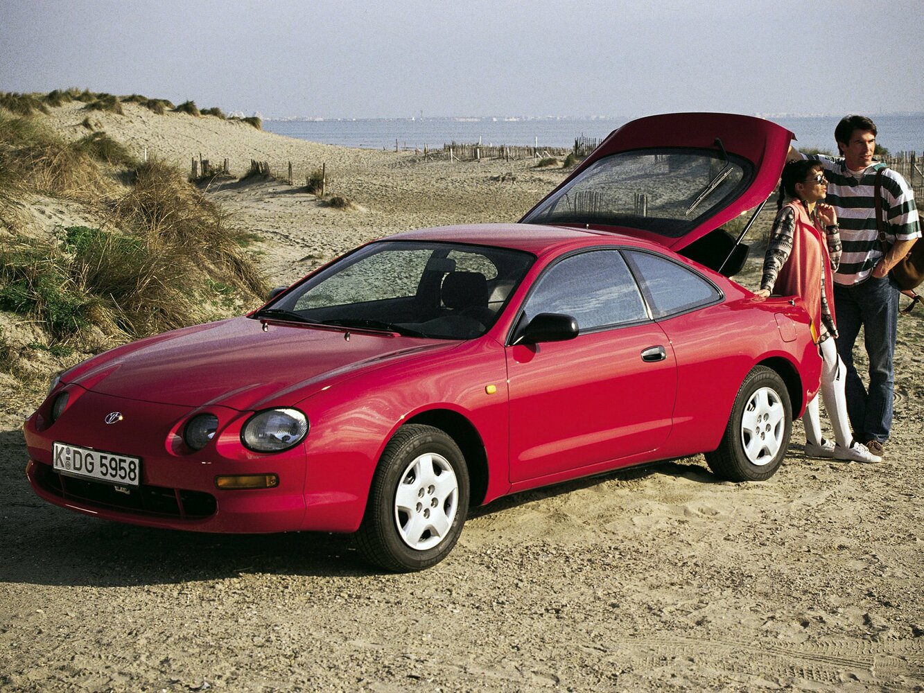Toyota Celica VI (1993-1999) - Лифтбек