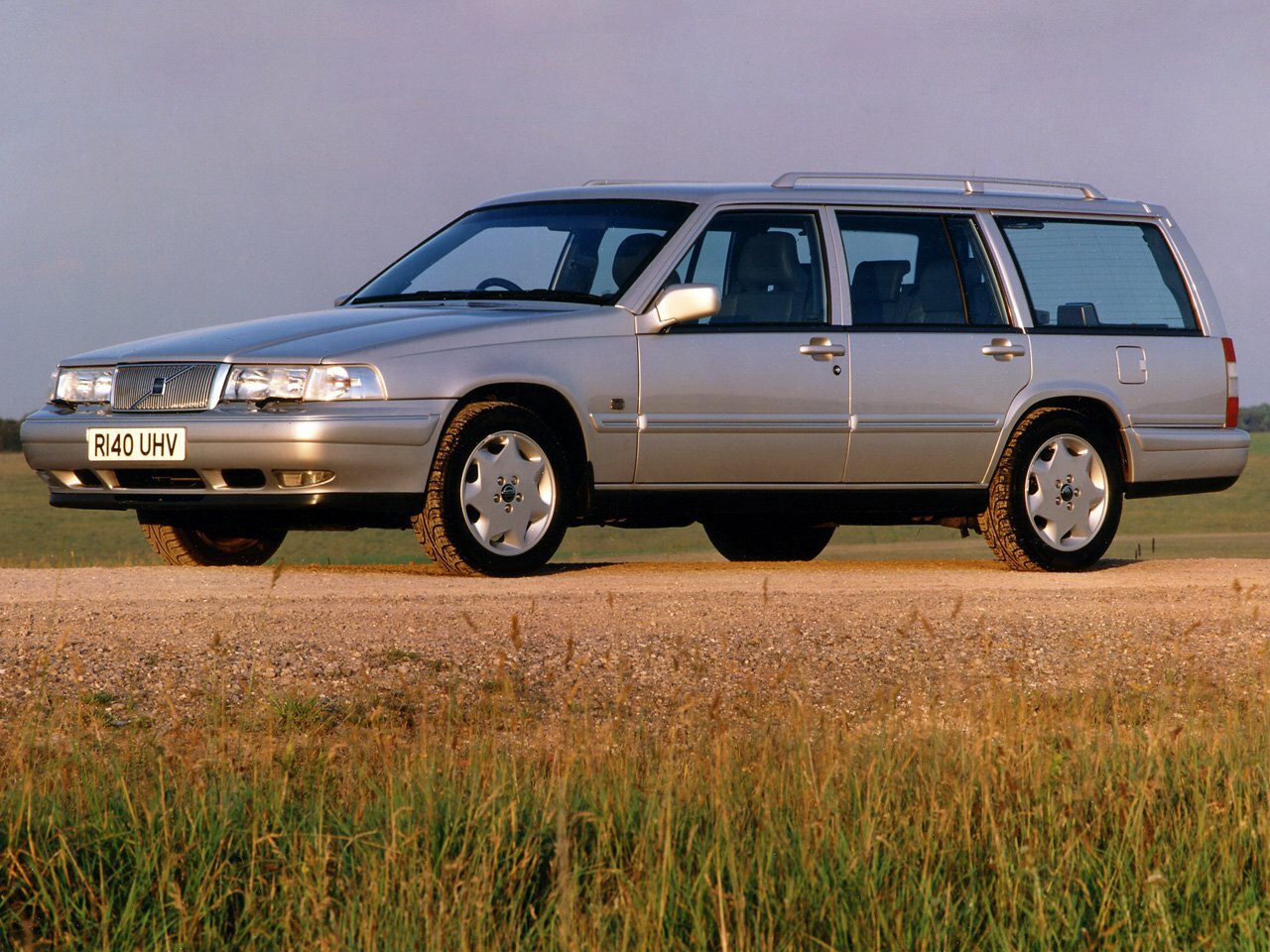 Volvo V90 I (1997-2000) - Универсал 5 дв.