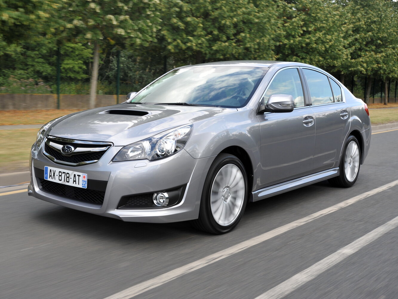 Subaru Legacy V (2009-2014) - Седан