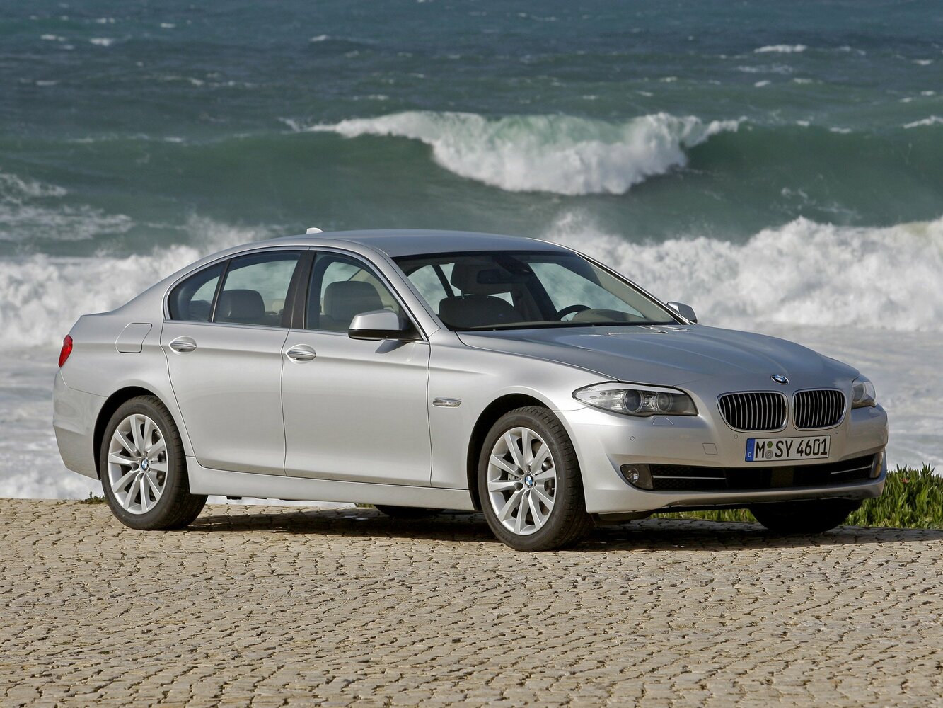 BMW 5 серии VI (2009-2017) - Седан