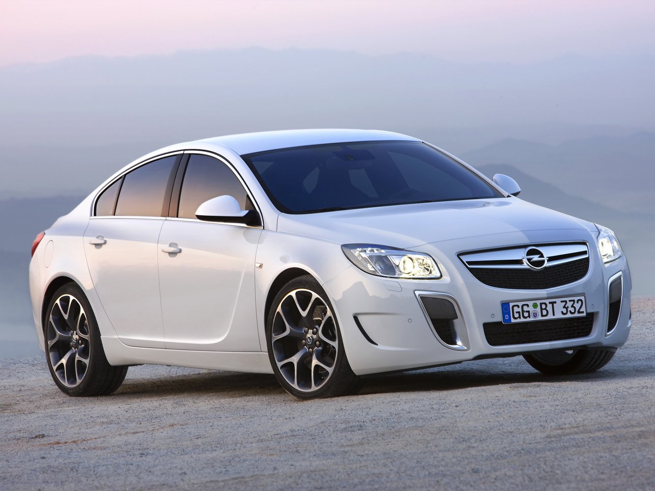 Opel Insignia OPC I (2009-2017) - Седан