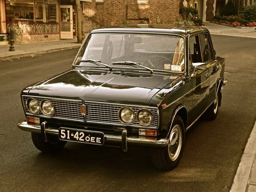 Lada (ВАЗ) 2103 I (1972-1984) - Седан