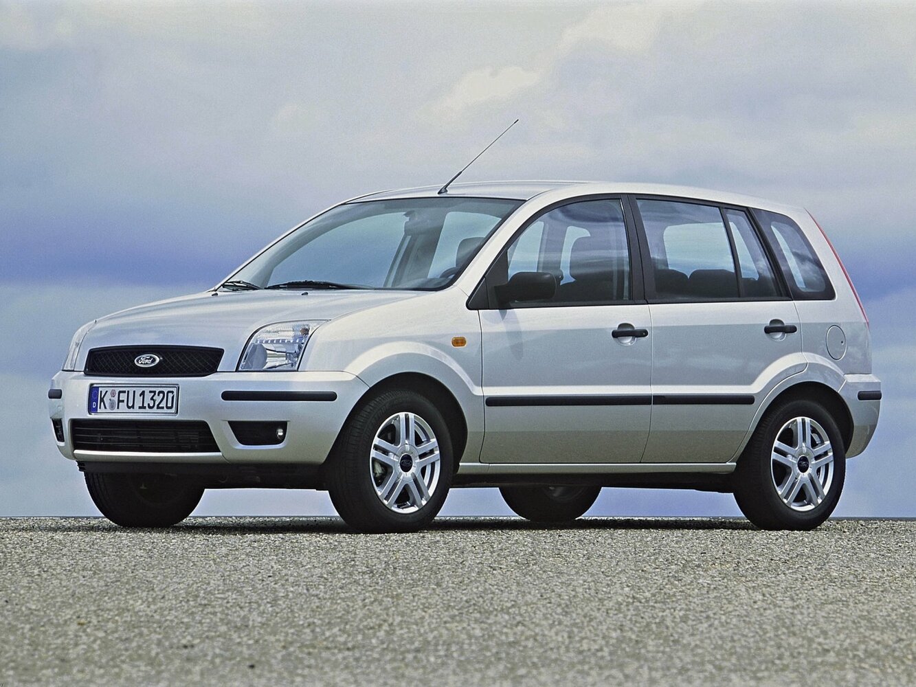Ford Fusion I (2002-2012) - Хэтчбек 5 дв.