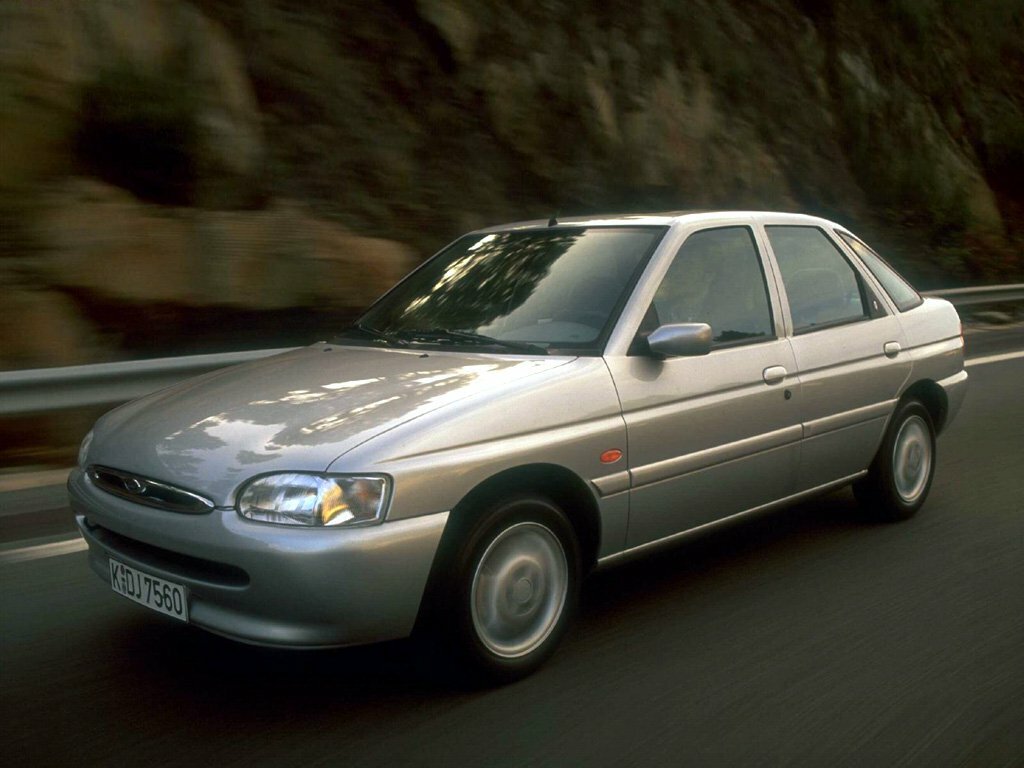 Ford Escort V (1990-2002) - Хэтчбек 5 дв.