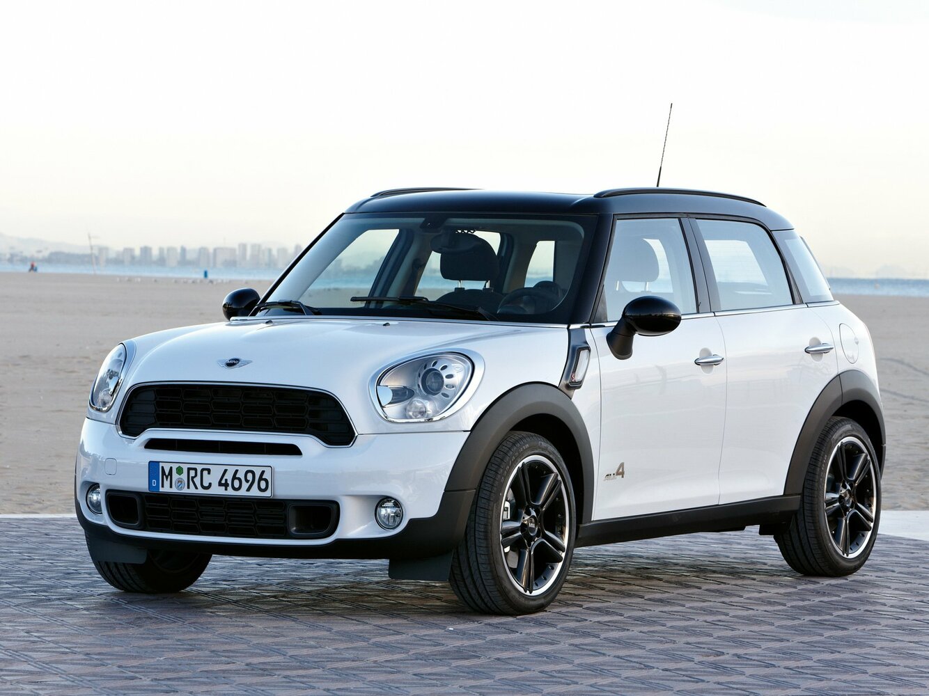 Mini Countryman I (2010-2016) - Внедорожник 5 дв. Cooper S