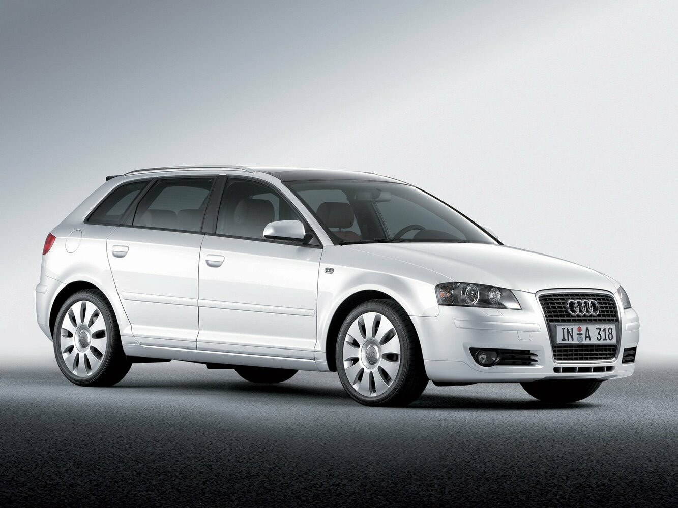 Audi A3 II (2003-2013) - Хэтчбек 5 дв. Sportback