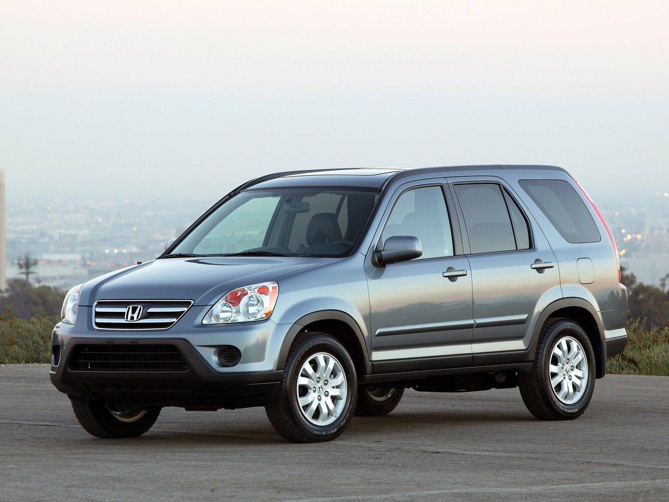 Honda CR-V II (2001-2006) - Внедорожник 5 дв.