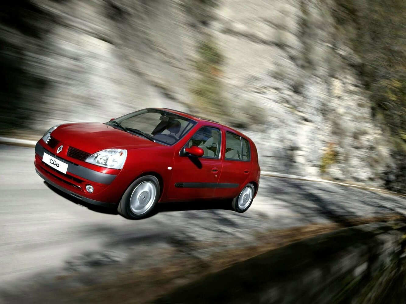Renault Clio II (1998-2013) - Хэтчбек 5 дв.