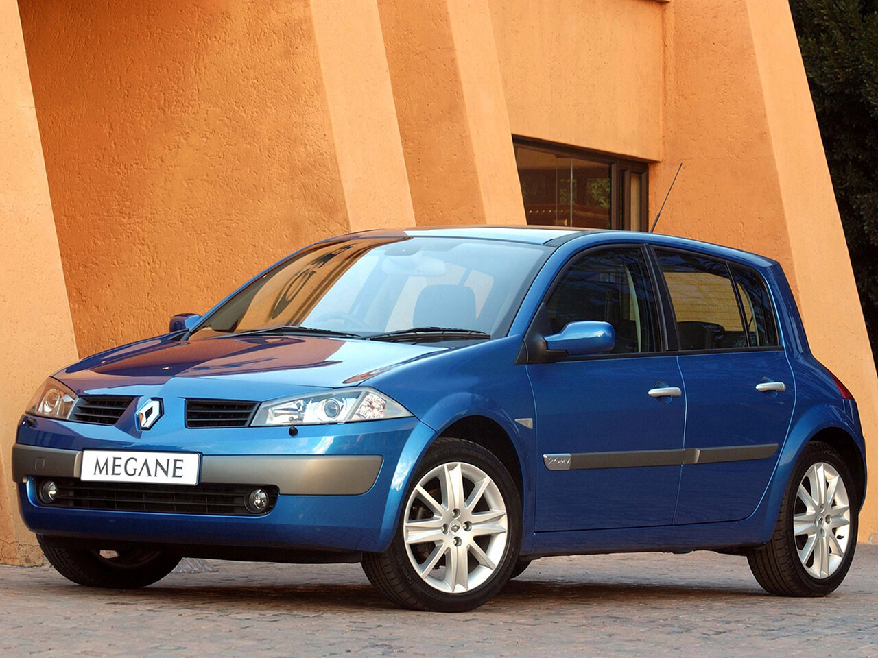 Renault Megane II (2002-2009) - Хэтчбек 5 дв.