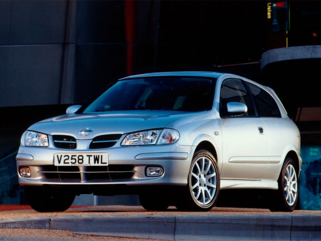 Nissan Almera II (2000-2006) - Хэтчбек 3 дв.