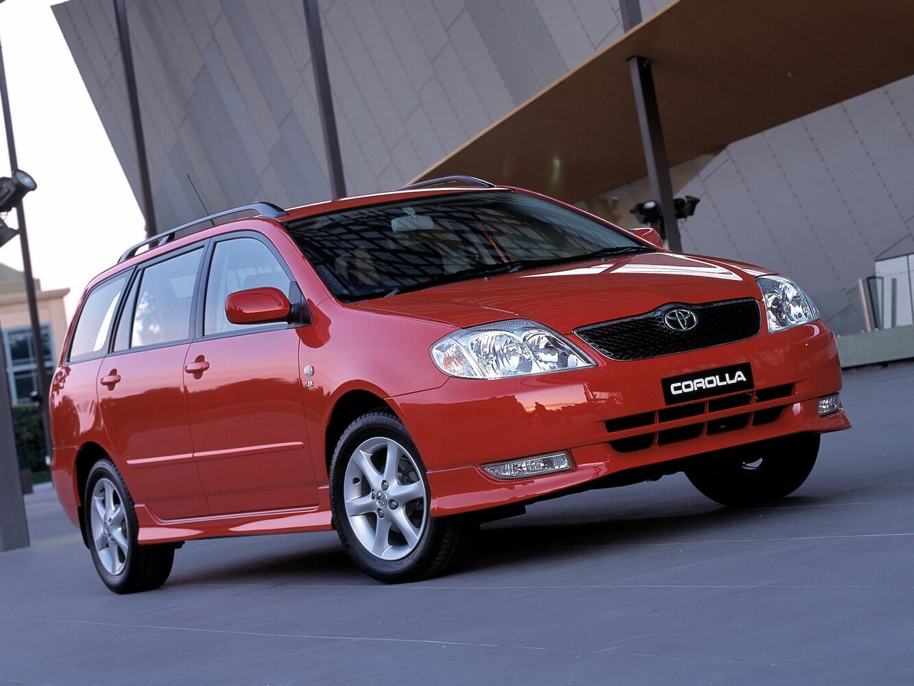 Toyota Corolla IX (2000-2007) - Универсал 5 дв.