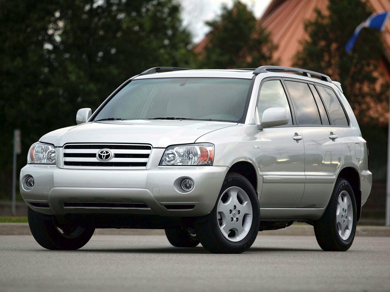 Toyota Highlander I (2001-2007) - Внедорожник 5 дв.