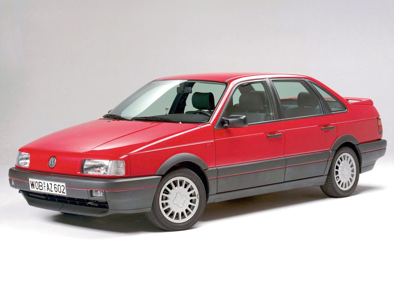 Volkswagen Passat B3 (1988-1993) - Седан