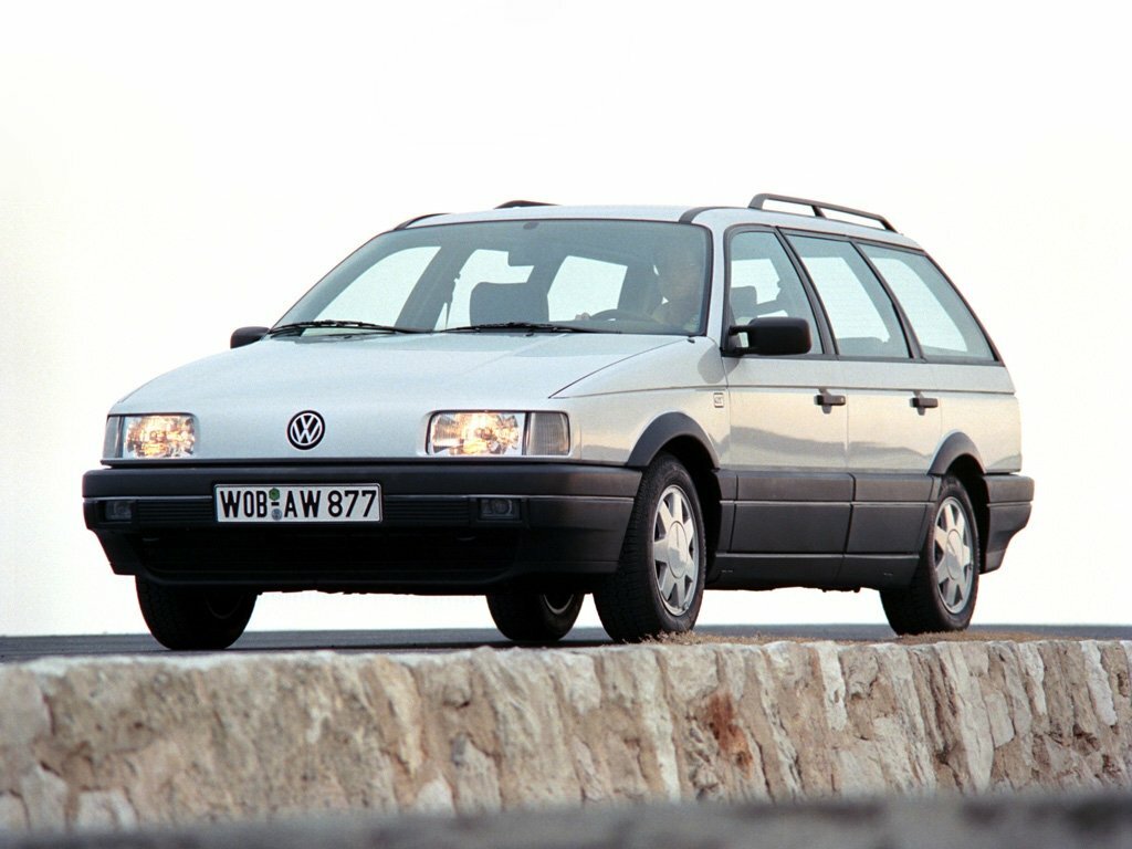 Volkswagen Passat B3 (1988-1993) - Универсал 5 дв.