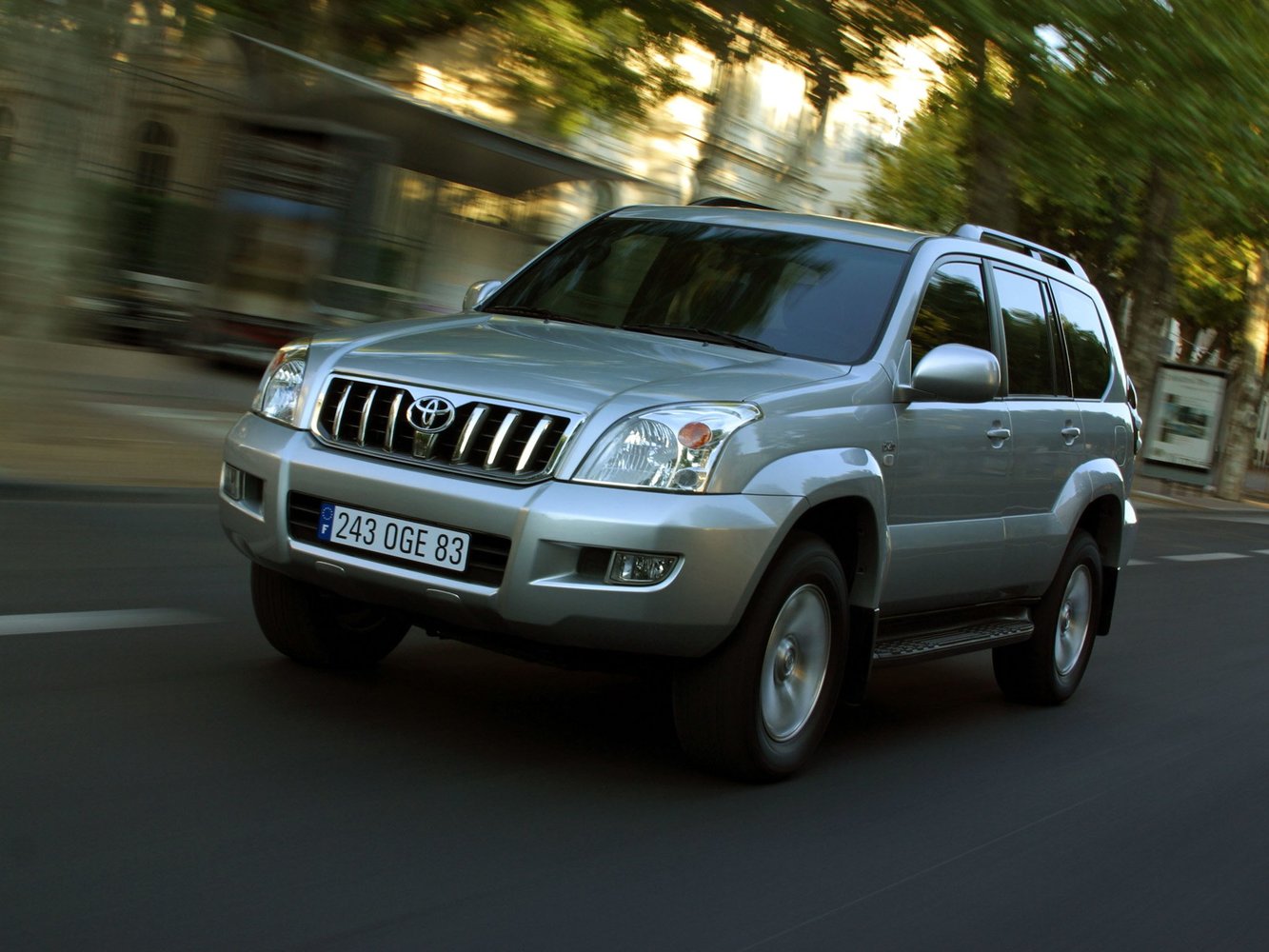 Toyota Land Cruiser Prado 120 (2002-2009) - Внедорожник 5 дв.