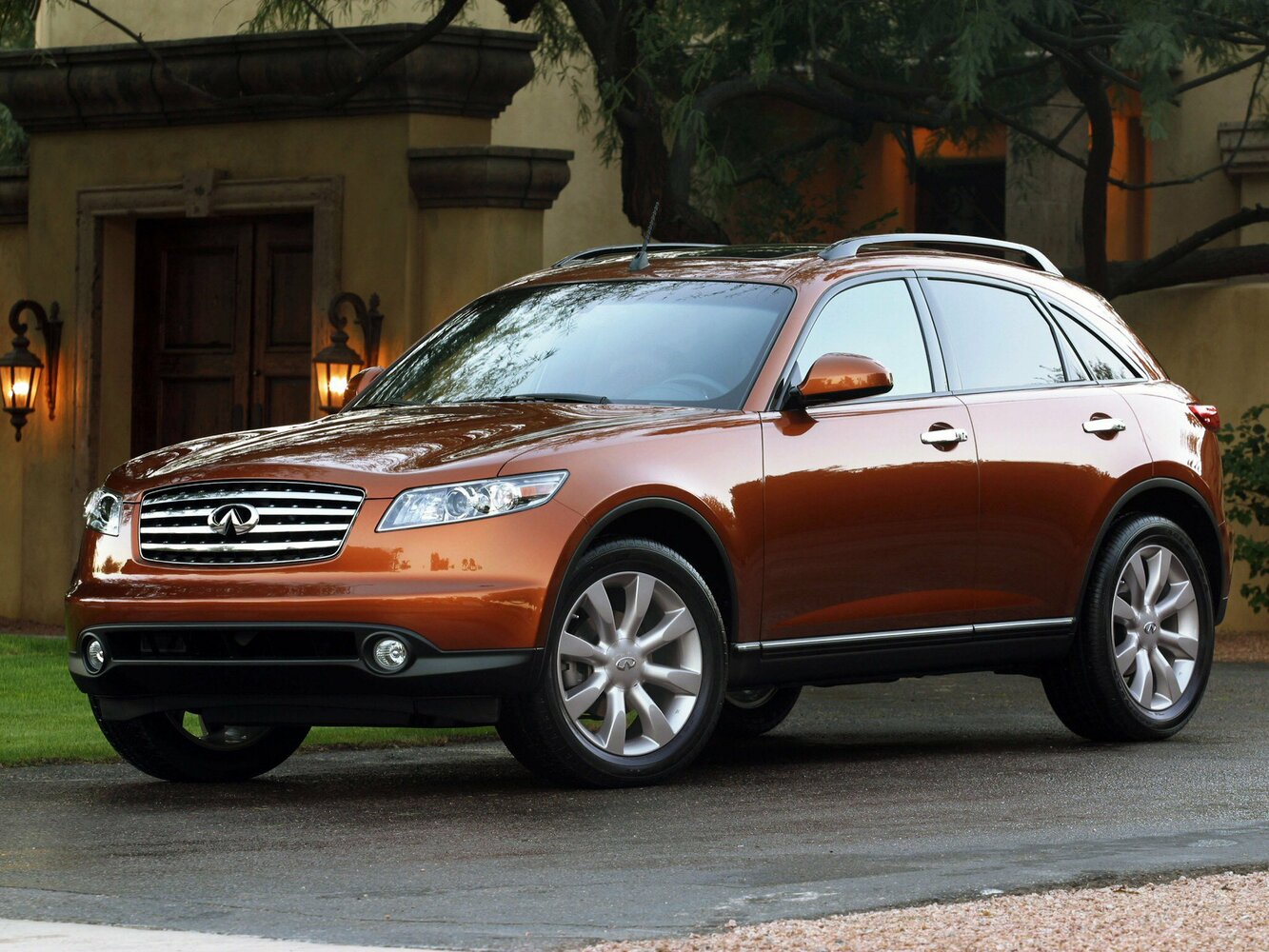 Infiniti FX I (2002-2009) - Внедорожник 5 дв.