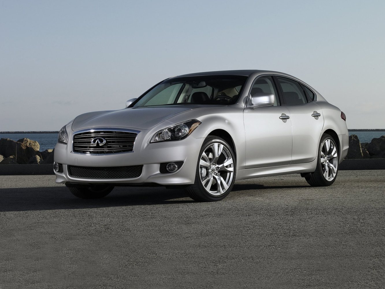 Infiniti M IV (2010-2013) - Седан