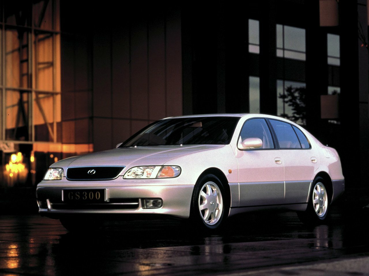 Lexus GS I (1993-1997) - Седан