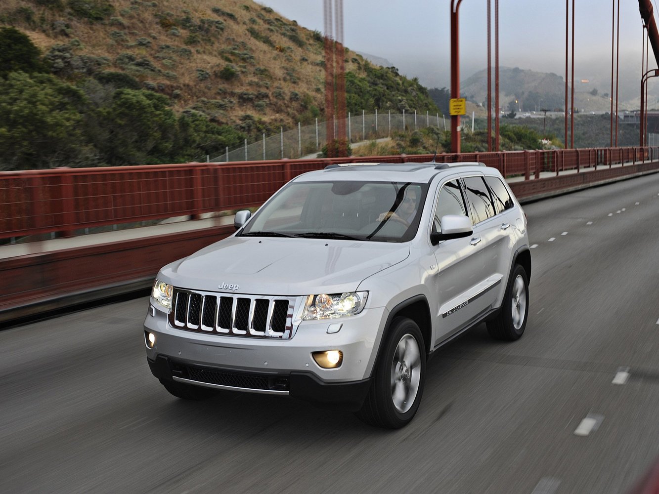 Jeep Grand Cherokee IV (2010-2022) - Внедорожник 5 дв.