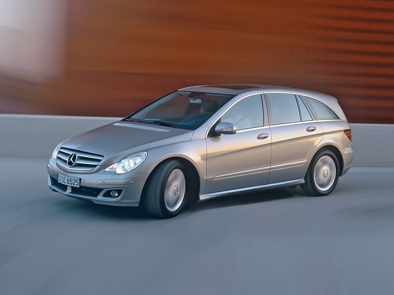 Mercedes-Benz R-Класс I (2005-2017) - Минивэн