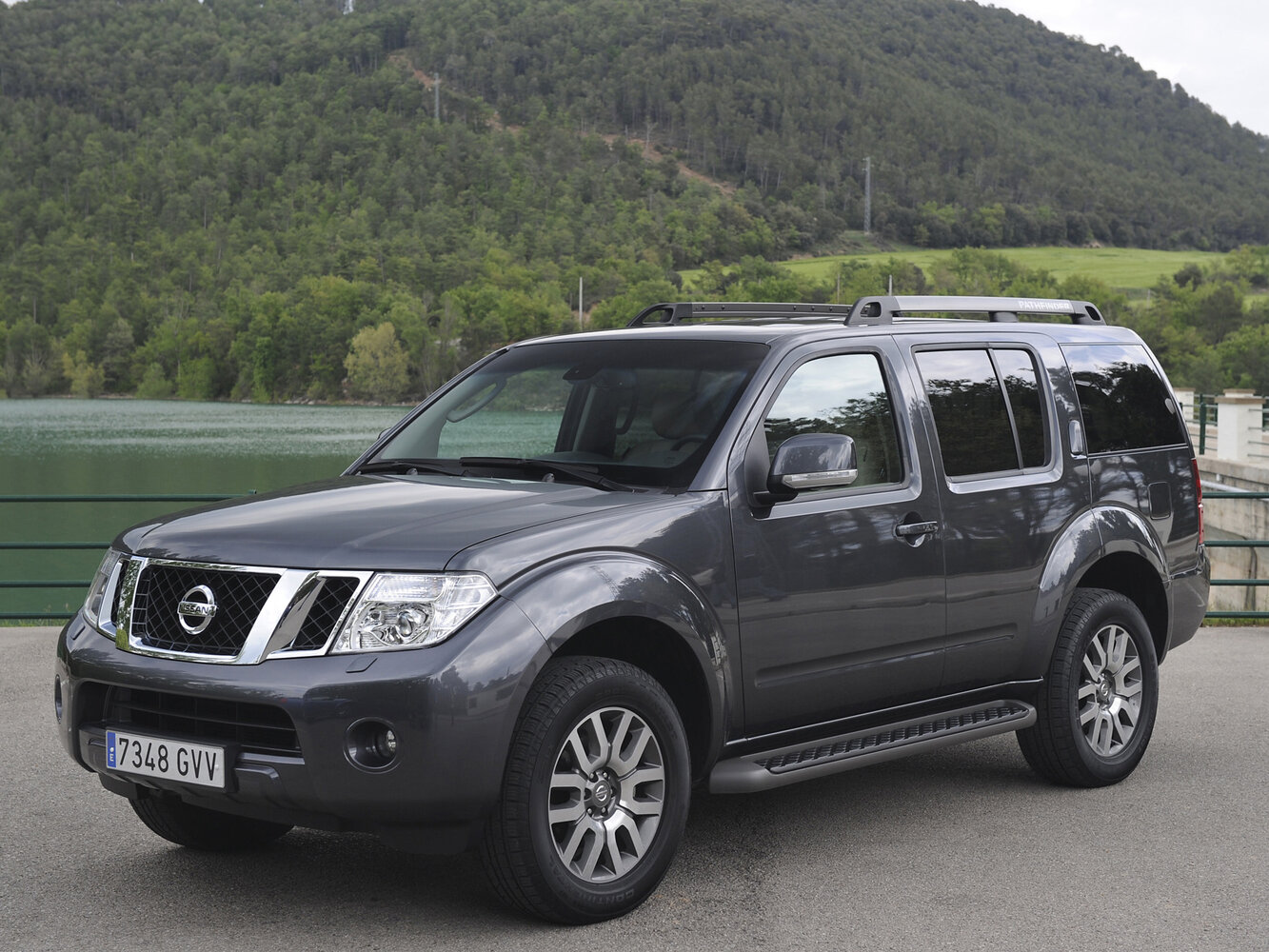 Nissan Pathfinder III (2004-2014) - Внедорожник 5 дв.