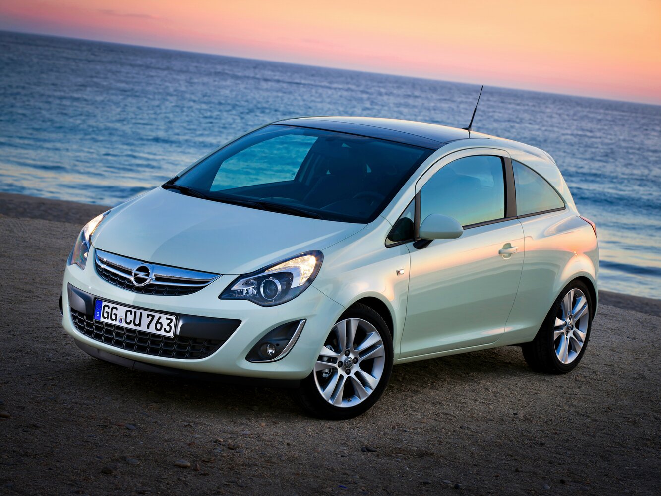 Opel Corsa D (2006-2014) - Хэтчбек 3 дв.