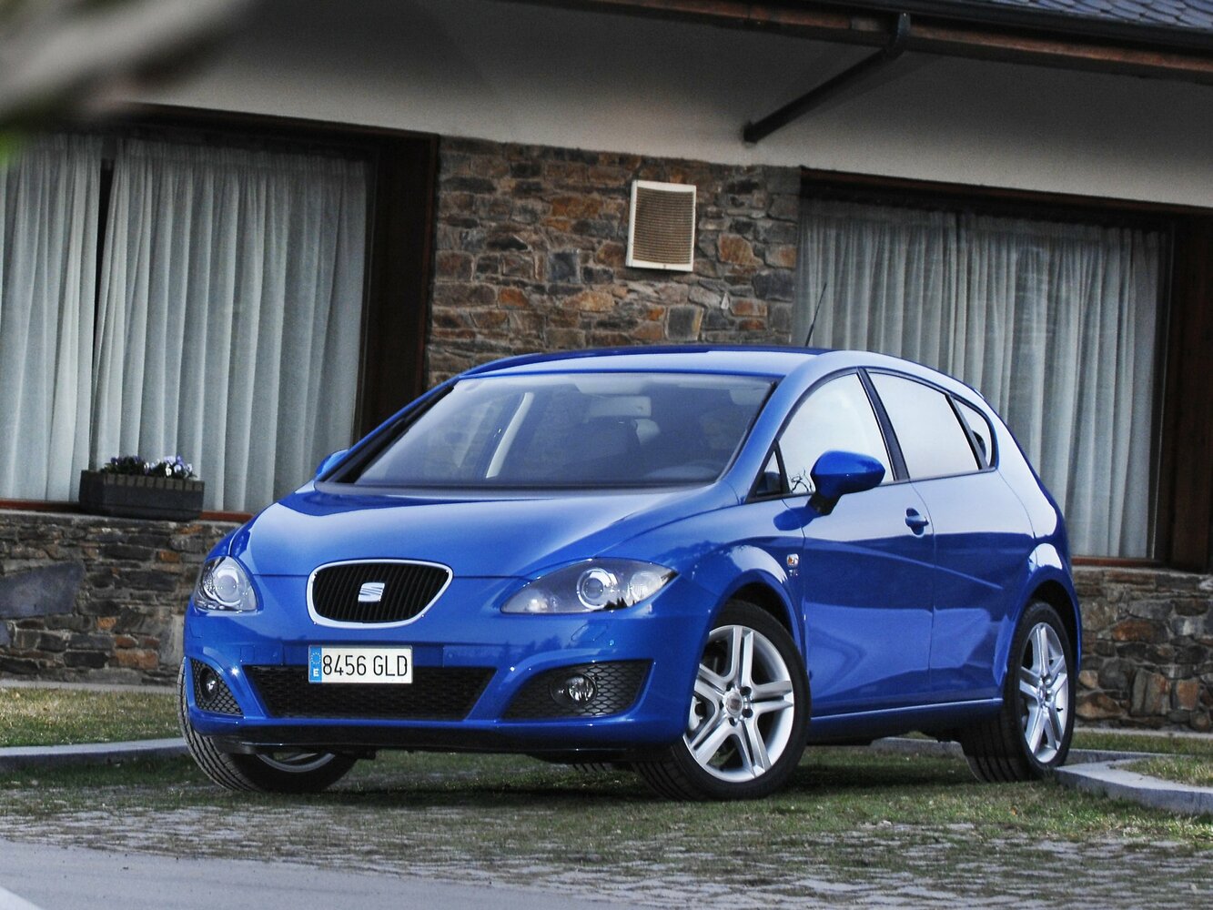 SEAT Leon II (2005-2012) - Хэтчбек 5 дв.