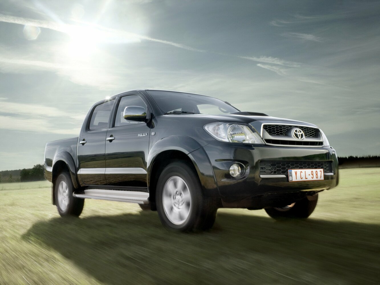 Toyota Hilux VII (2004-2015) - Пикап Двойная кабина