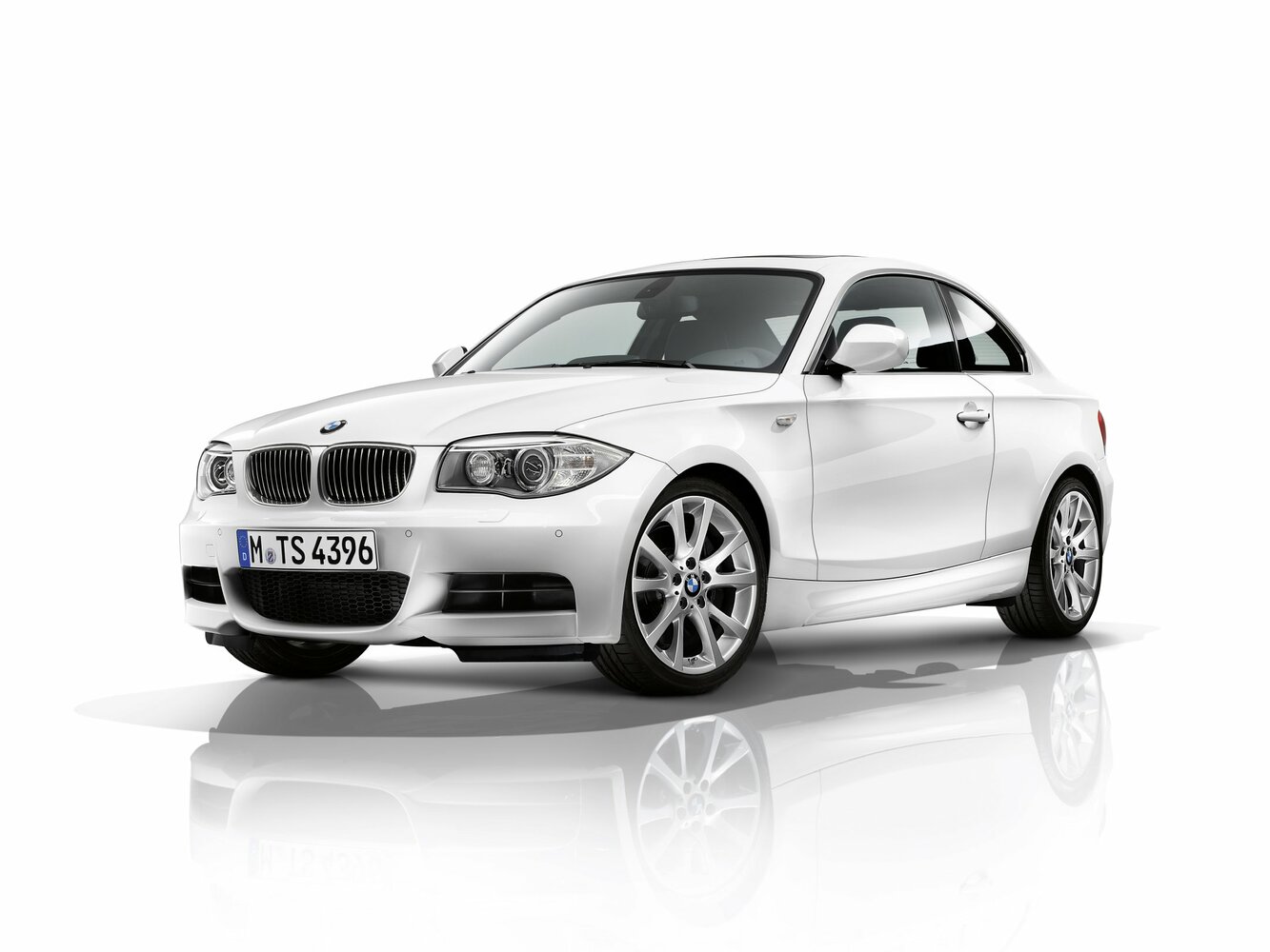 BMW 1 серии I (2004-2014) - Купе