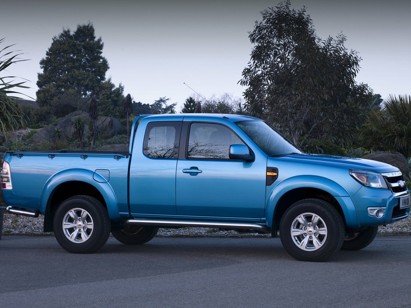 Ford Ranger II (2006-2011) - Пикап Полуторная кабина Rap Cab