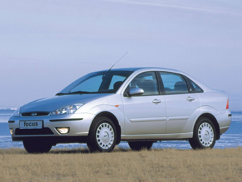 Ford Focus I (1998-2007) - Седан