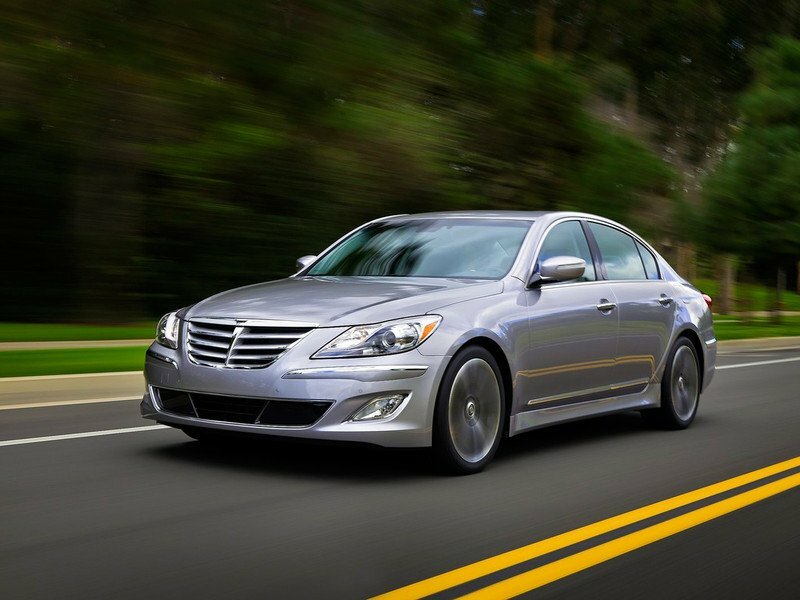 Hyundai Genesis I (2008-2013) - Седан
