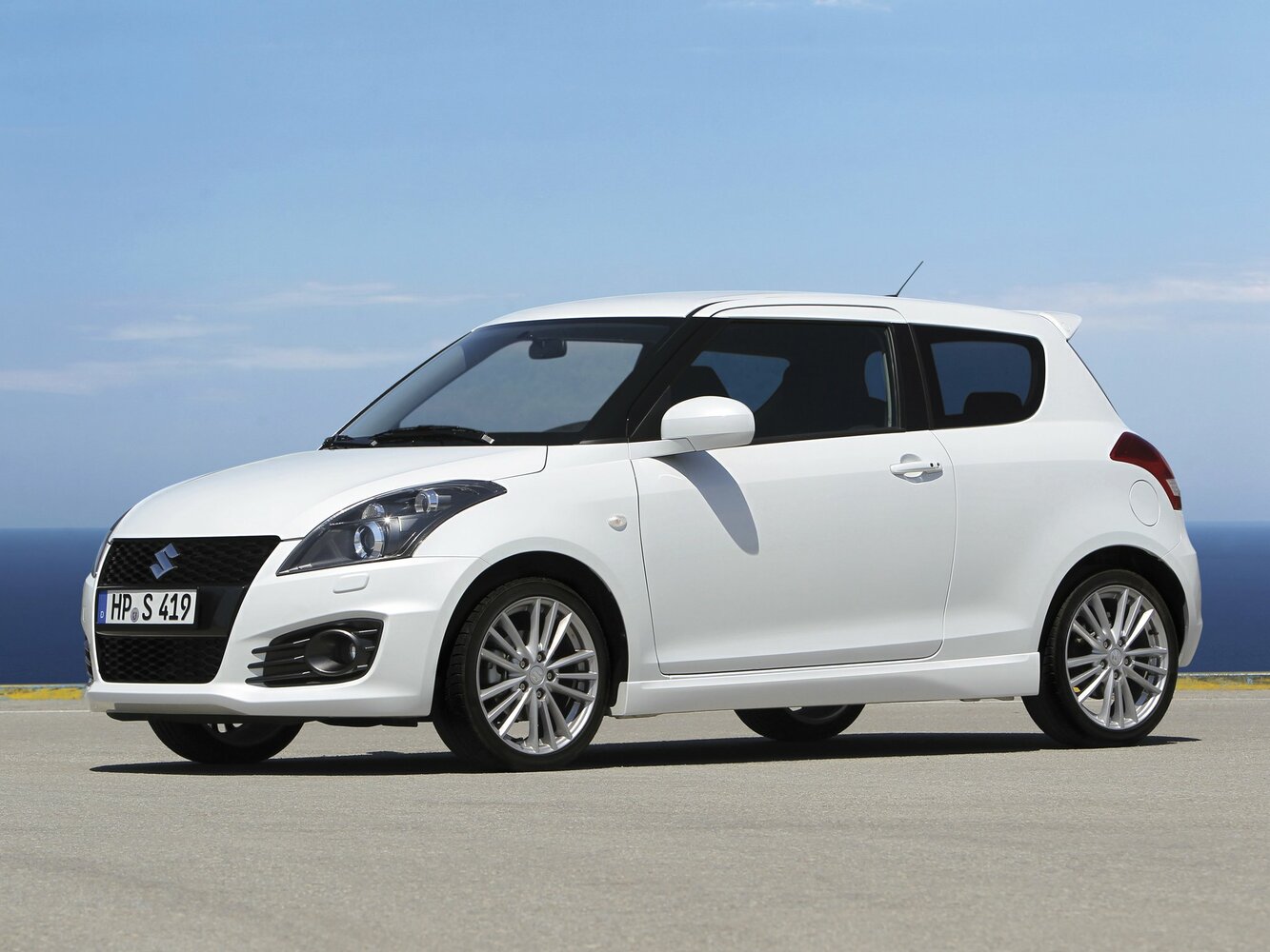 Suzuki Swift IV (2010-2017) - Хэтчбек 3 дв.